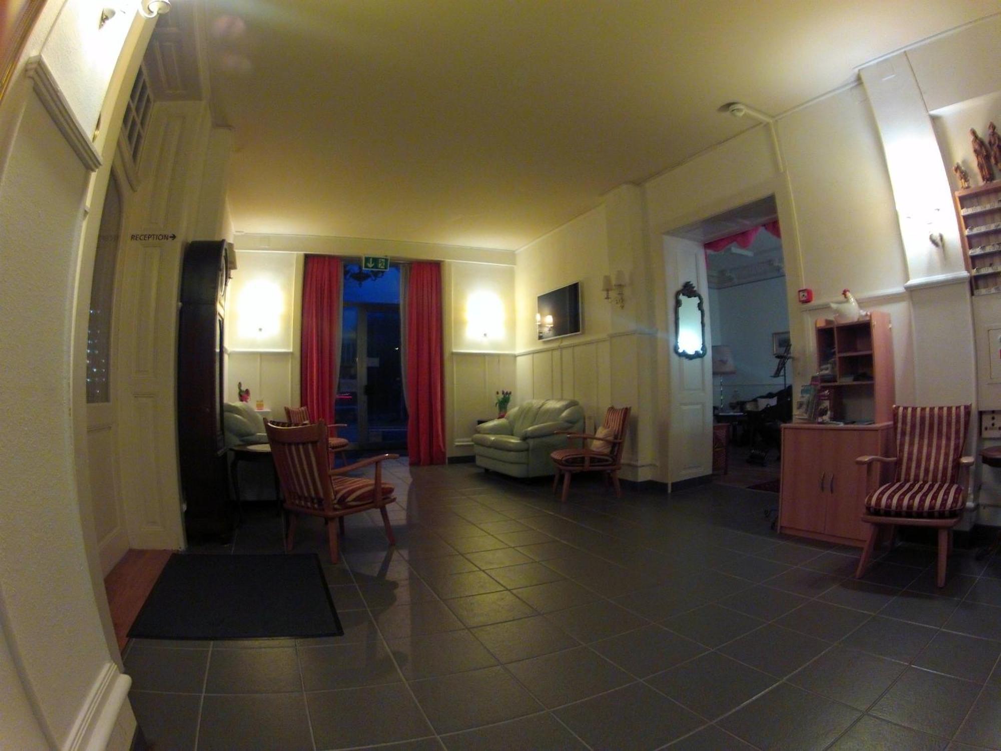 Hotel Alpina 2*